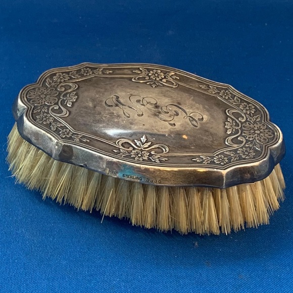 vintage Antique? F.B. sterlig silver brush #3835. Vintage Sterling Silver Brush – Long Beach Antique Mall main image 4